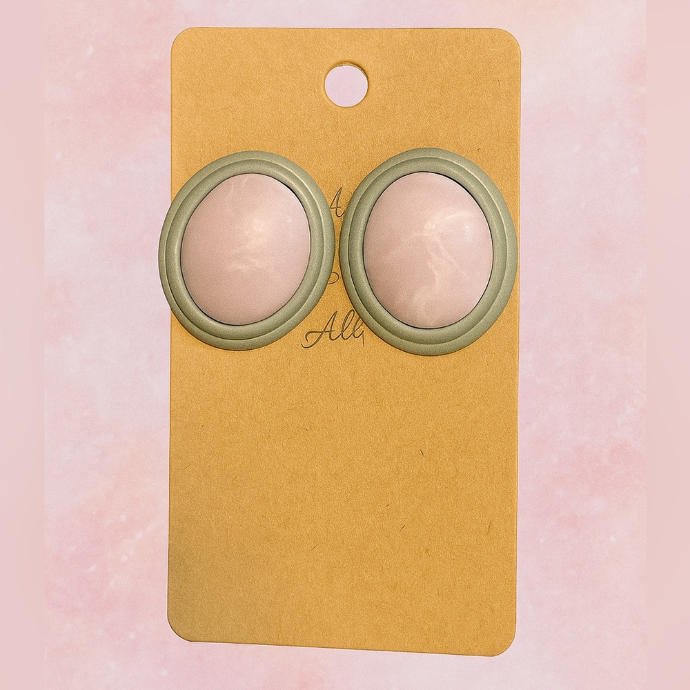 Grey and Purplish/Pinkish Oval Earrings